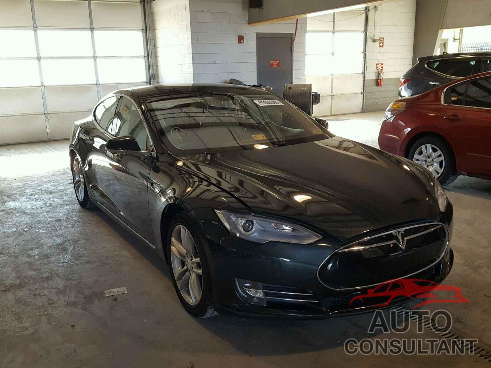 TESLA MODEL S 2013 - 5YJSA1DG3DFP08687