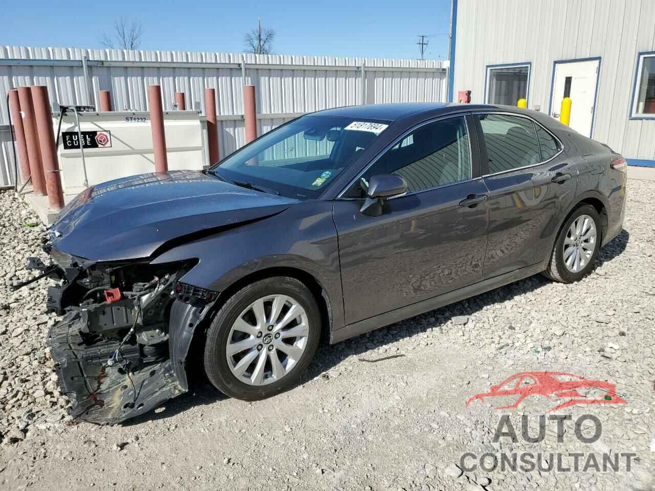 TOYOTA CAMRY 2018 - 4T1B11HK8JU505811