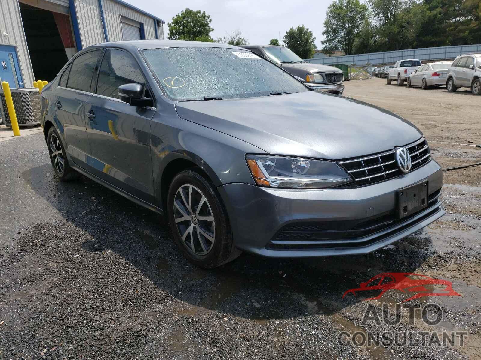 VOLKSWAGEN JETTA 2018 - 3VWDB7AJ7JM236958