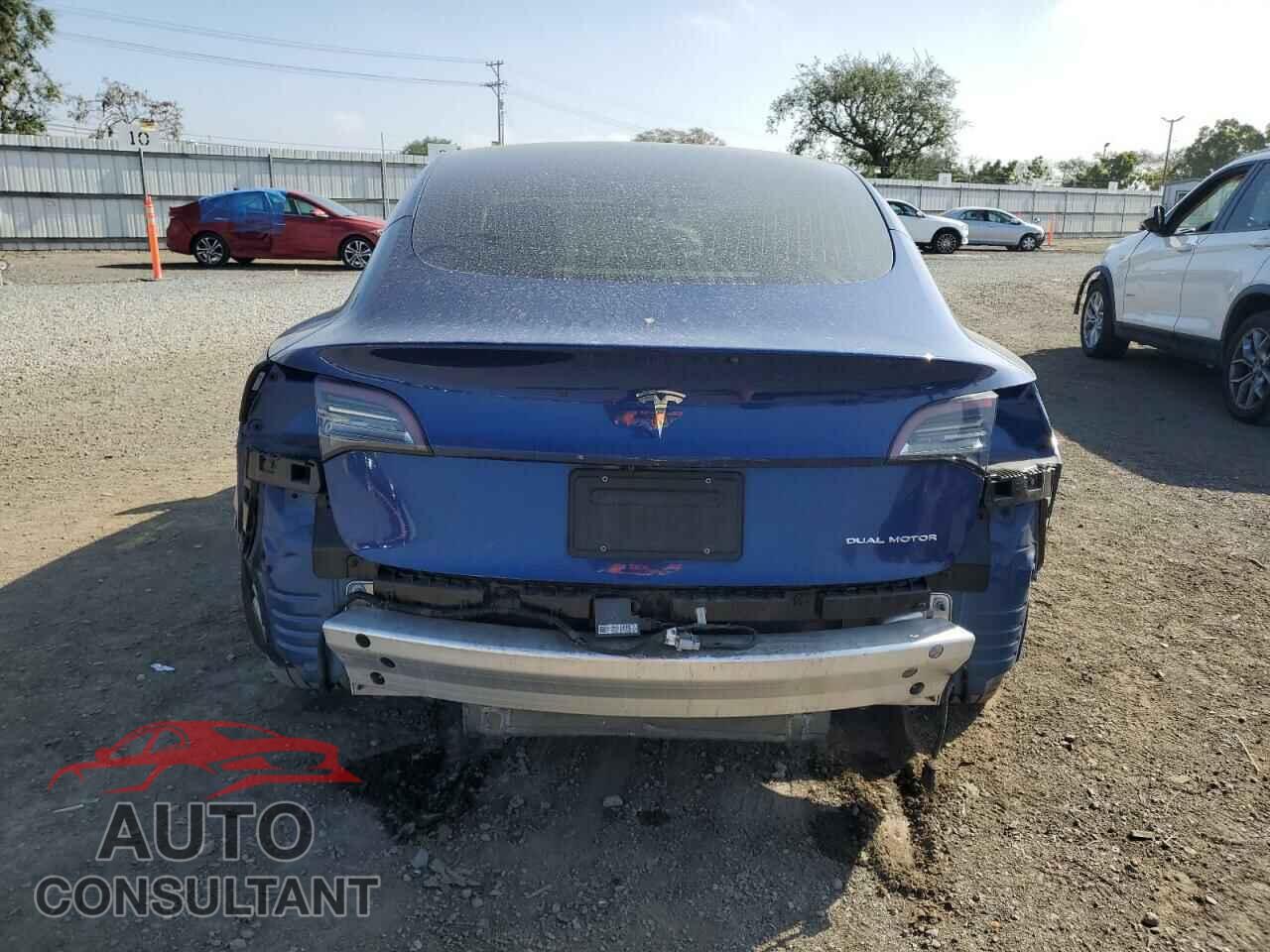 TESLA MODEL 3 2019 - 5YJ3E1EB8KF497219