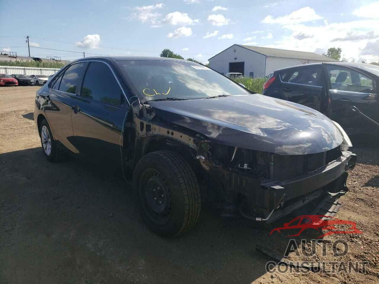 TOYOTA CAMRY 2016 - 4T4BF1FK5GR547582