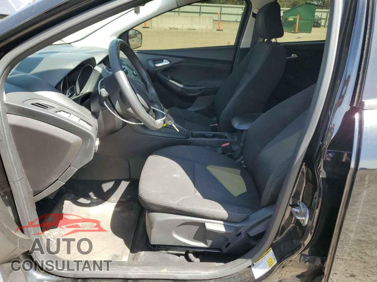FORD FOCUS 2016 - 1FADP3F25GL242904