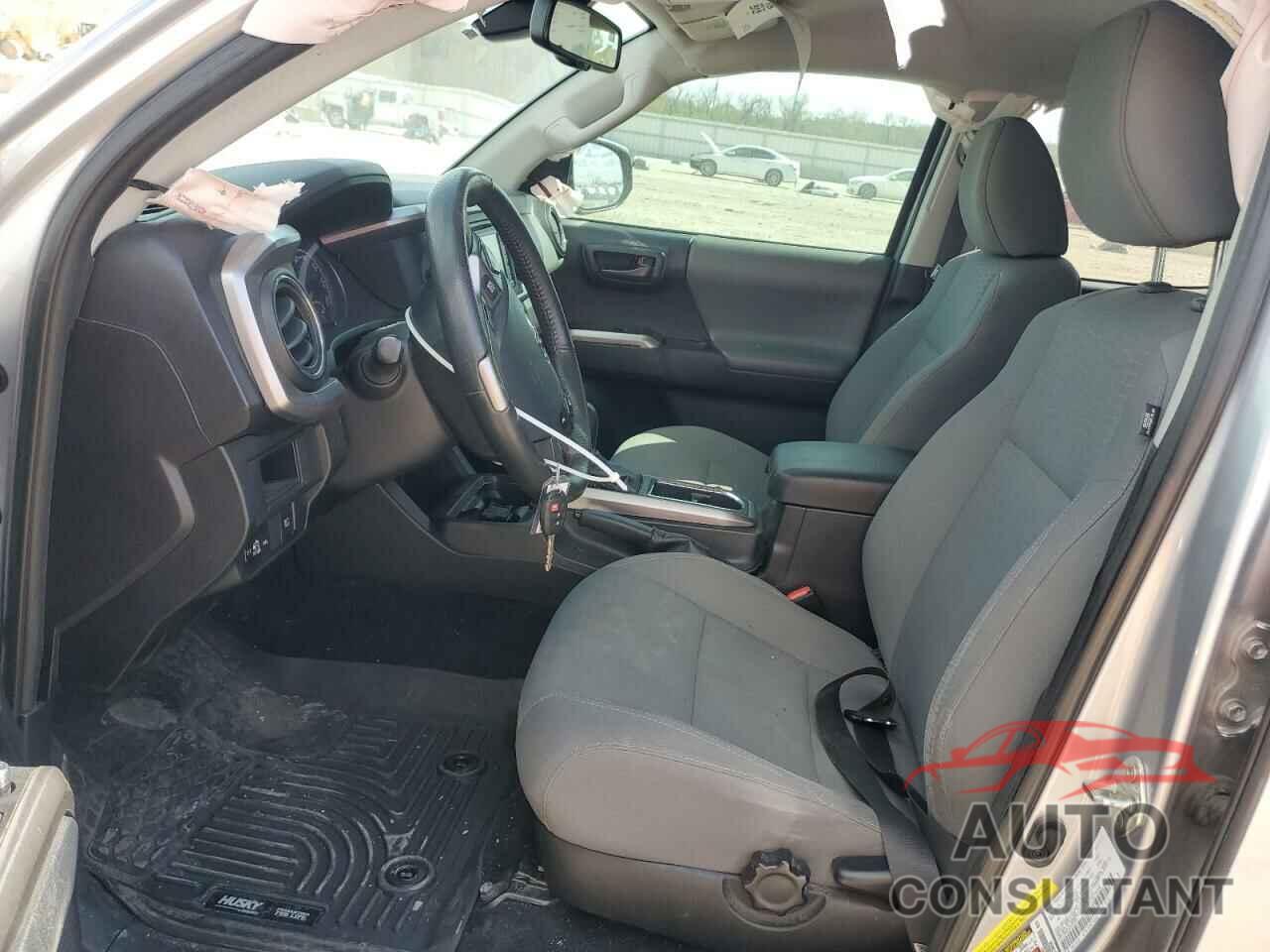 TOYOTA TACOMA 2018 - 5TFCZ5ANXJX123727