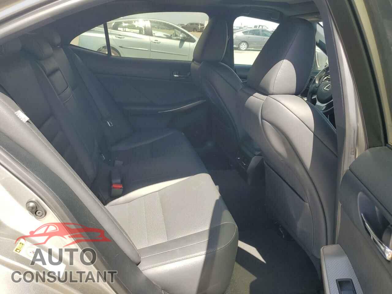 LEXUS IS 2015 - JTHBF1D27F5045245