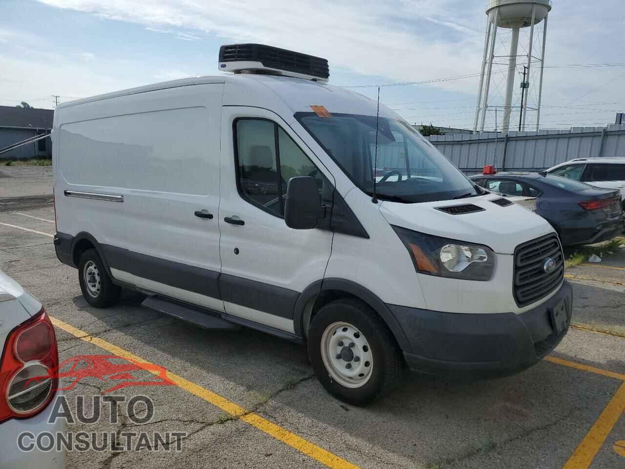FORD TRANSIT 2018 - 1FTYR2CV7JKA44398