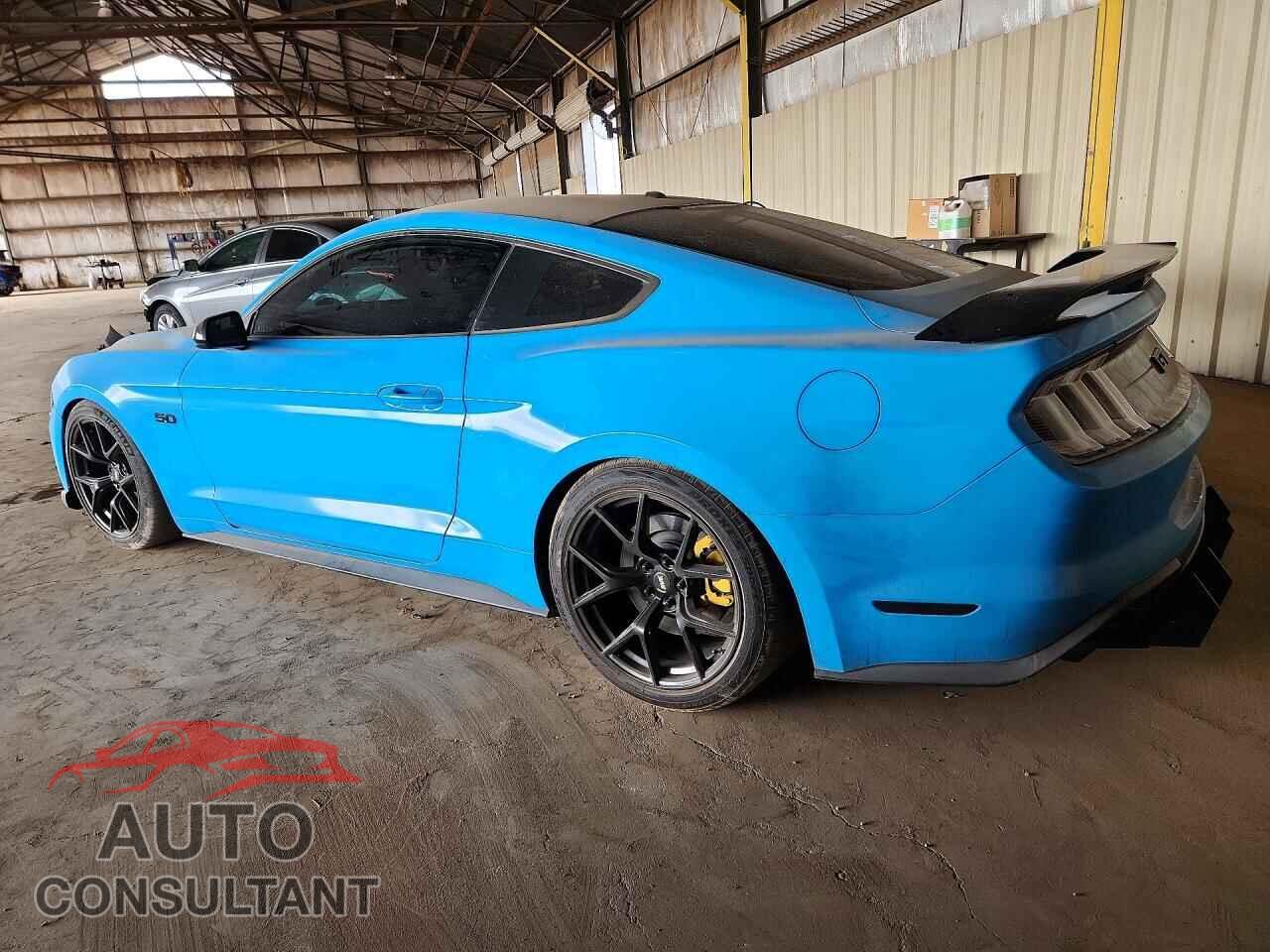 FORD MUSTANG 2020 - 1FA6P8CF2L5129567