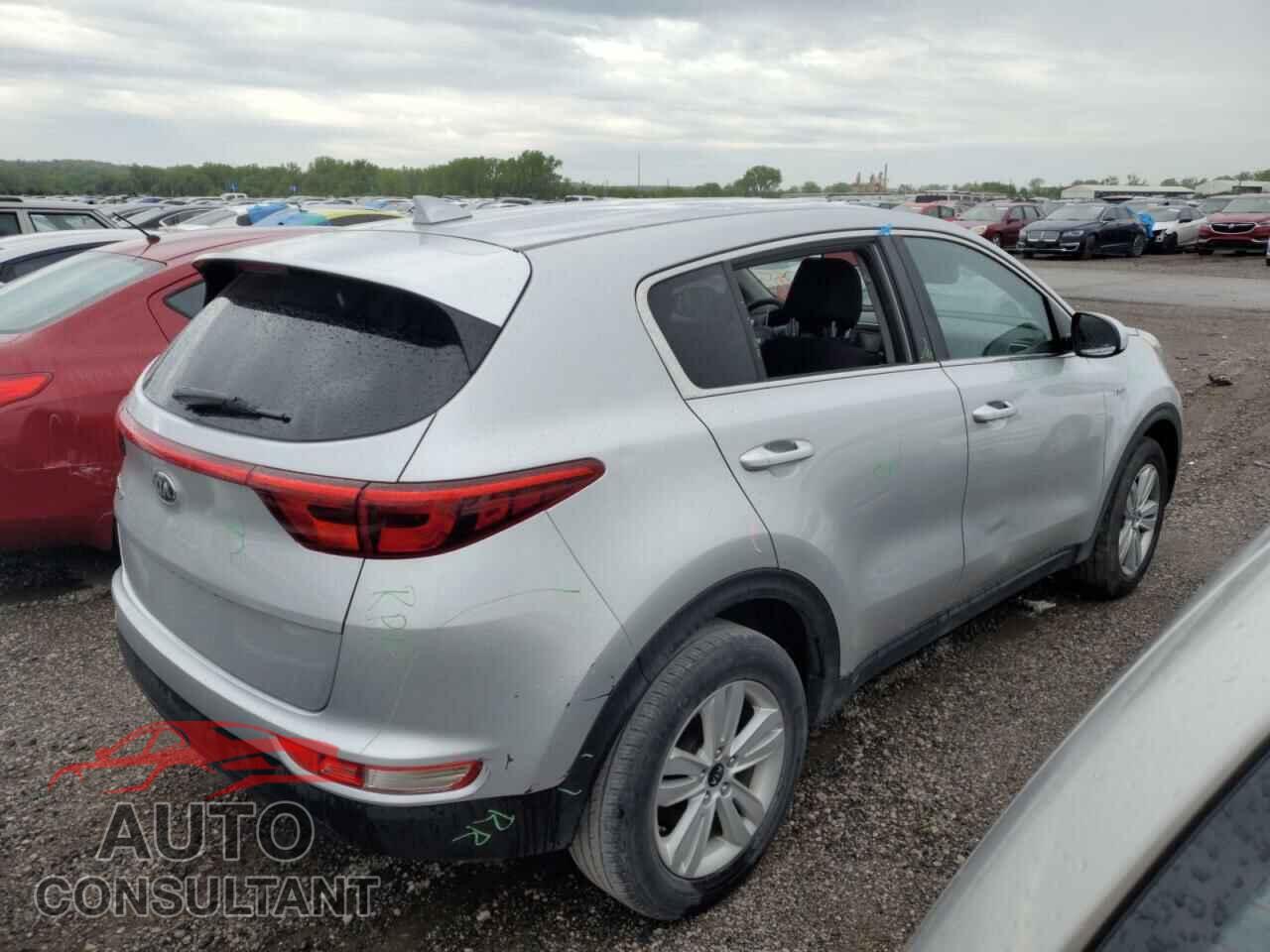 KIA SPORTAGE 2018 - KNDPMCAC5J7396285