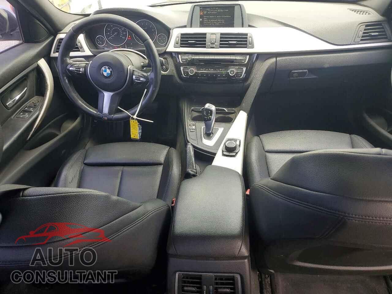 BMW 3 SERIES 2016 - WBA8E1G53GNU10197