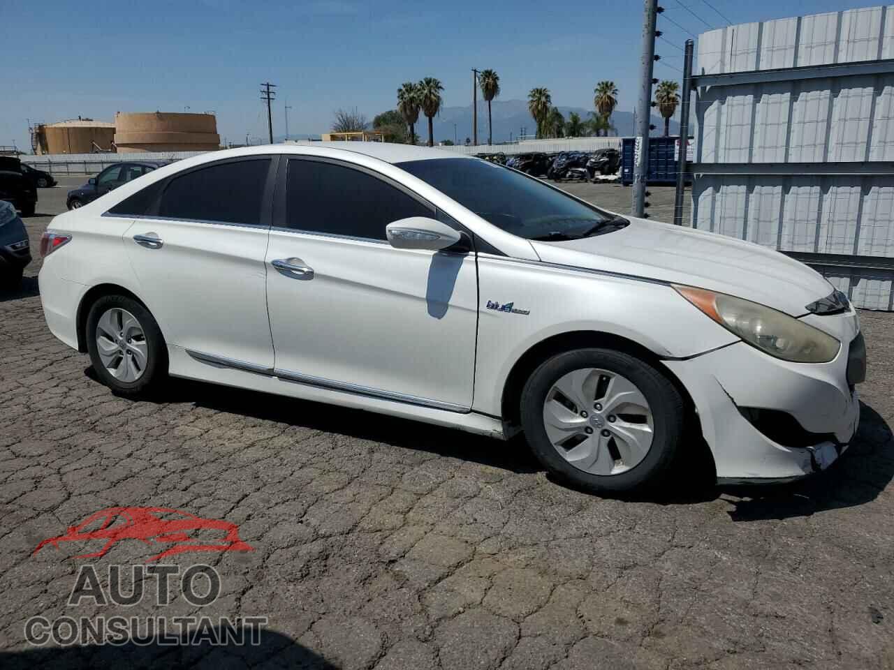 HYUNDAI SONATA 2013 - KMHEC4A42DA065899