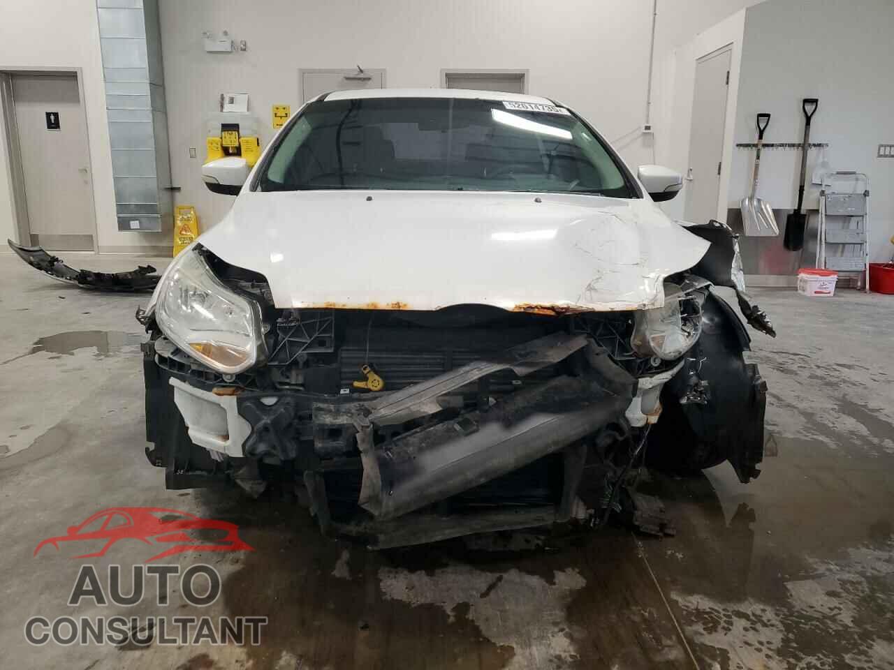 FORD FOCUS 2012 - 1FAHP3F24CL133247
