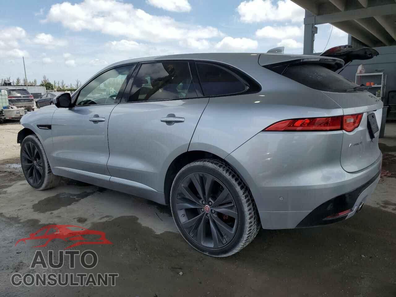 JAGUAR F-PACE 2017 - SADCP2BV8HA048370