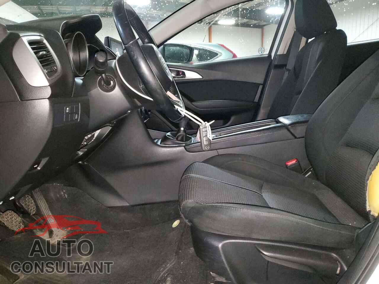 MAZDA 3 2017 - JM1BN1V76H1118128