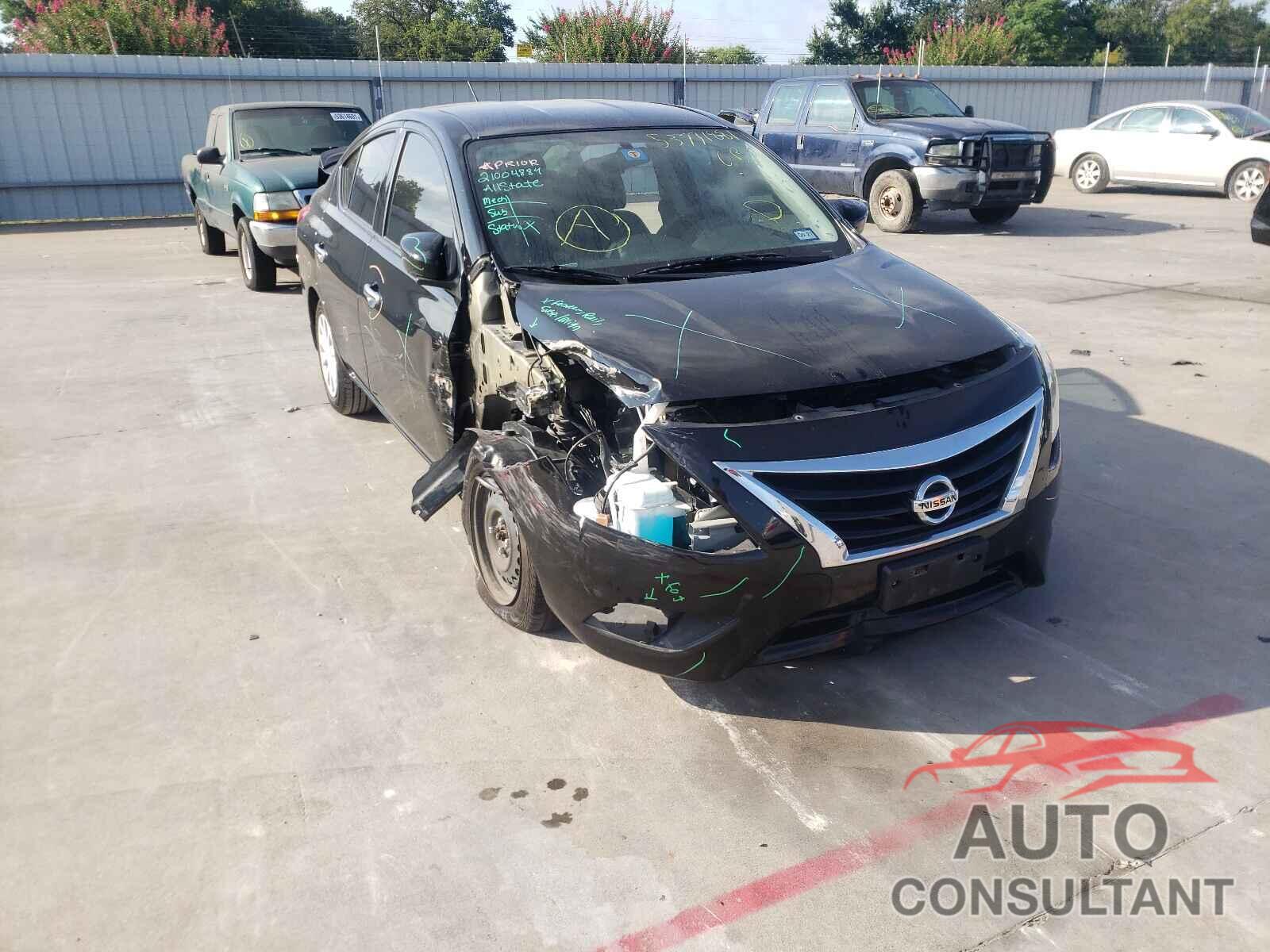 NISSAN VERSA 2019 - 3N1CN7AP2KL810306