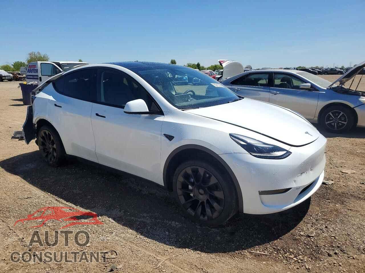TESLA MODEL Y 2023 - 7SAYGDEE5PF689378