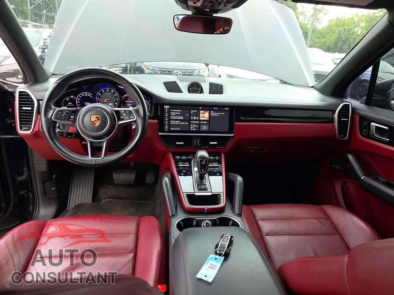 PORSCHE CAYENNE 2019 - WP1AA2AYXKDA09414