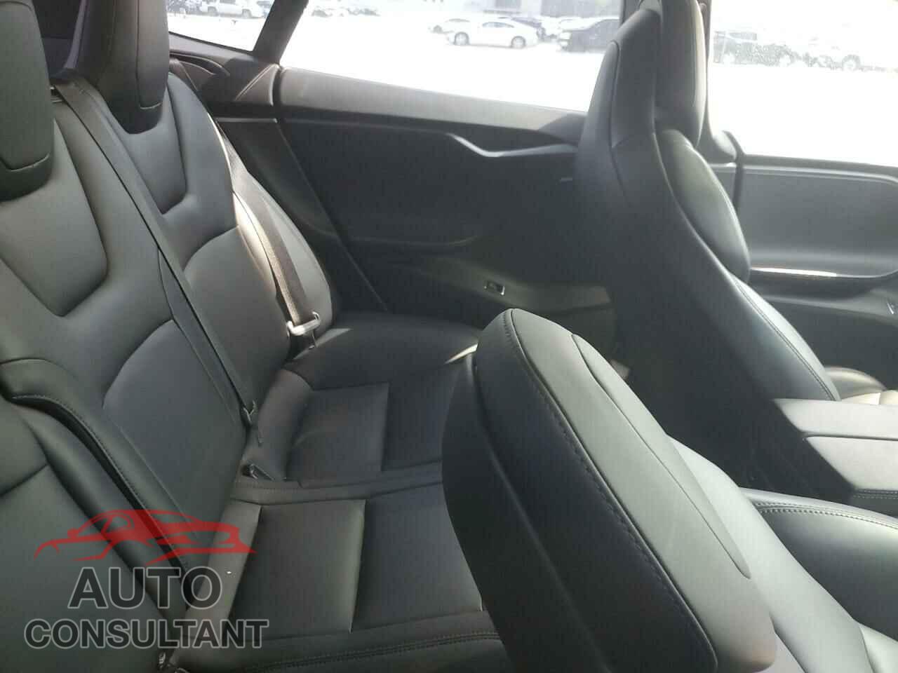 TESLA MODEL S 2018 - 5YJSA1E23JF275466