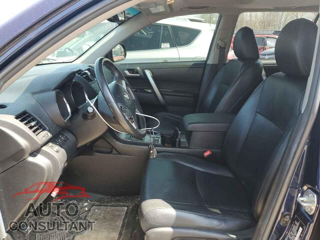 TOYOTA HIGHLANDER 2012 - 5TDBK3EH0CS114732