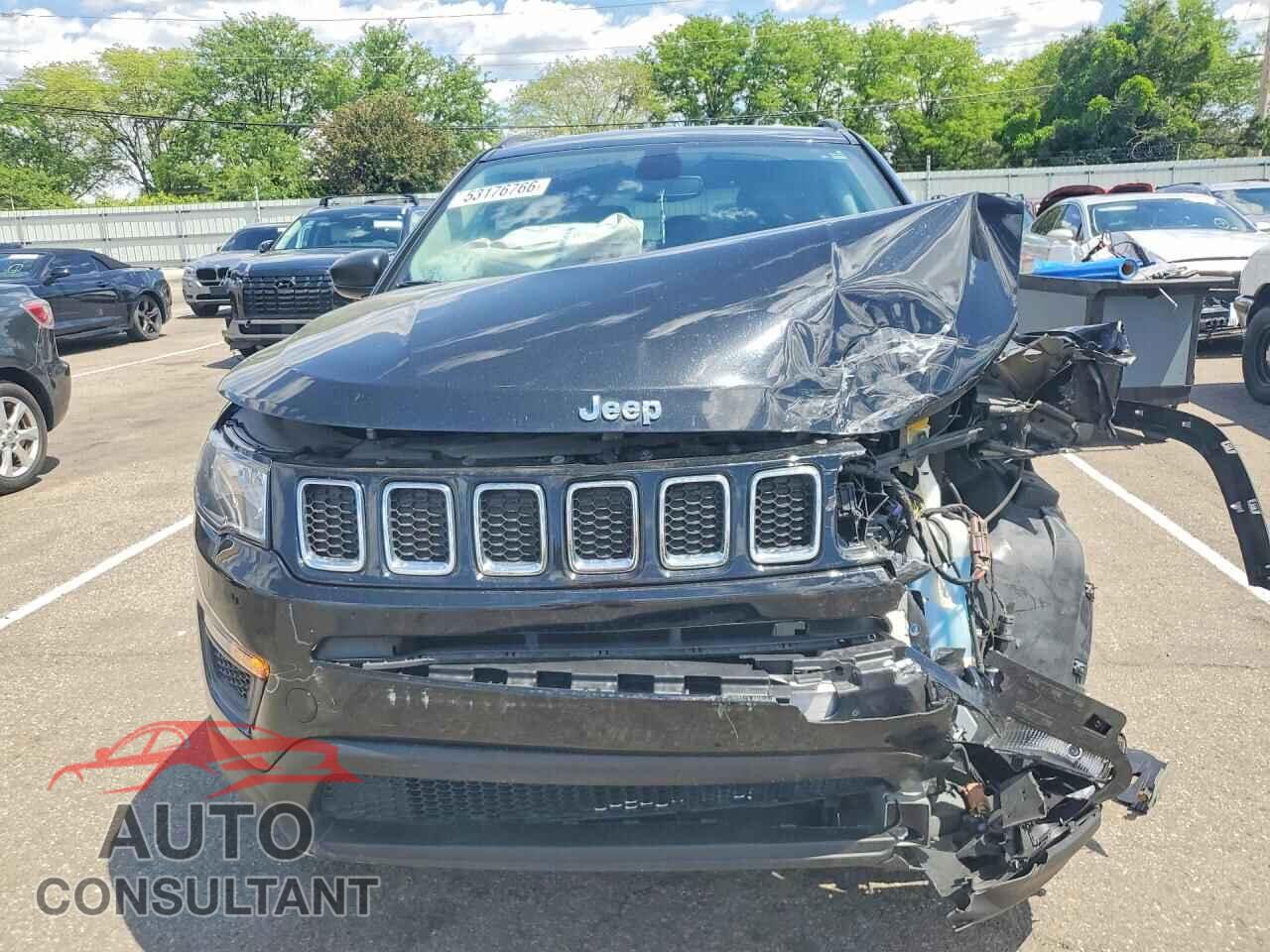 JEEP COMPASS 2018 - 3C4NJDAB1JT483349