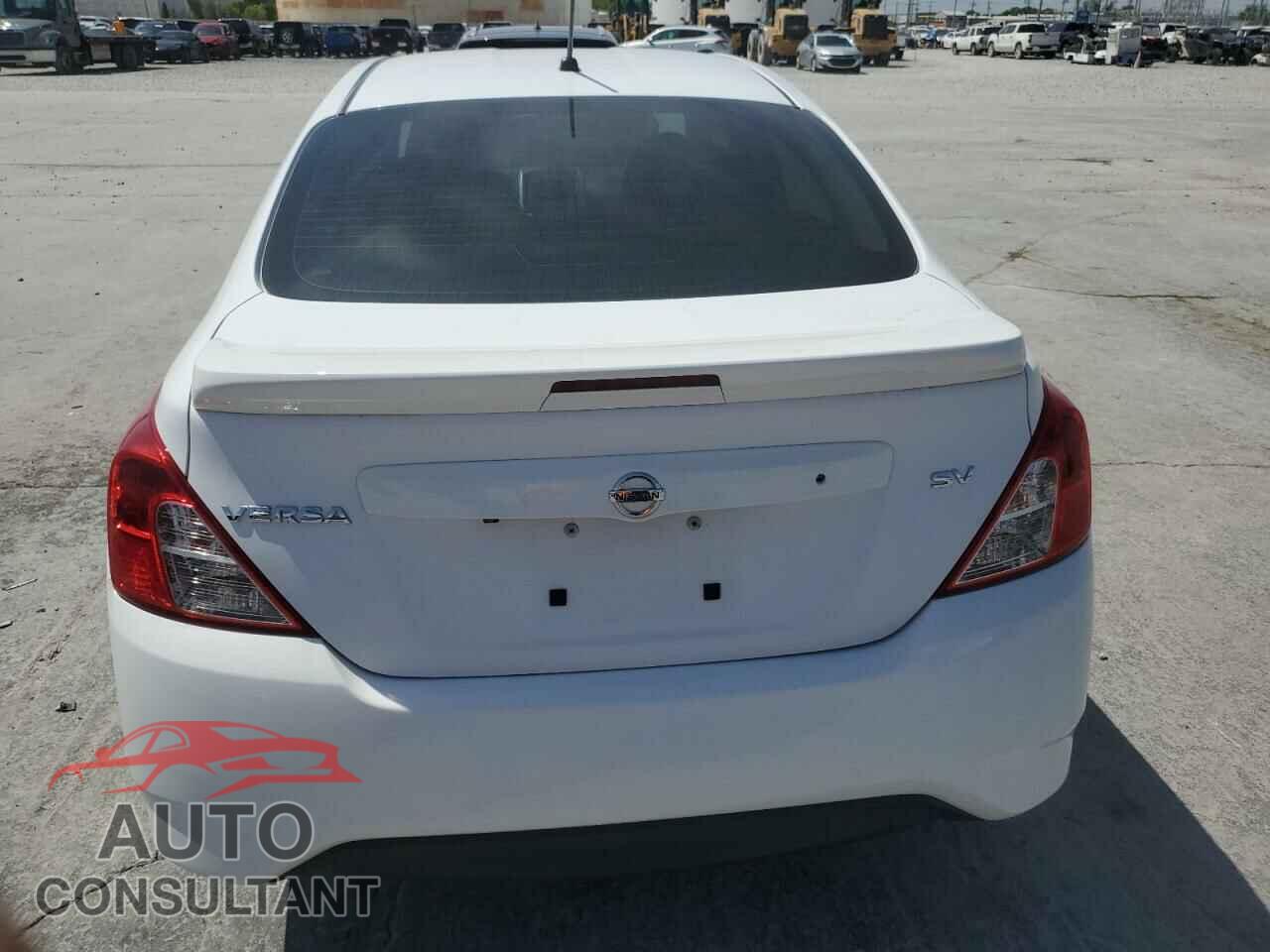 NISSAN VERSA 2019 - 3N1CN7AP1KL856418