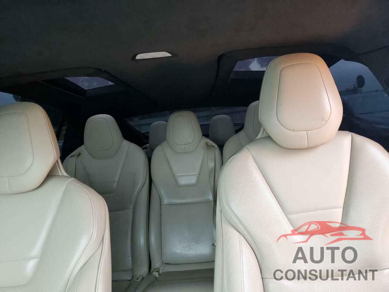 TESLA MODEL X 2016 - 5YJXCAE2XGF003344