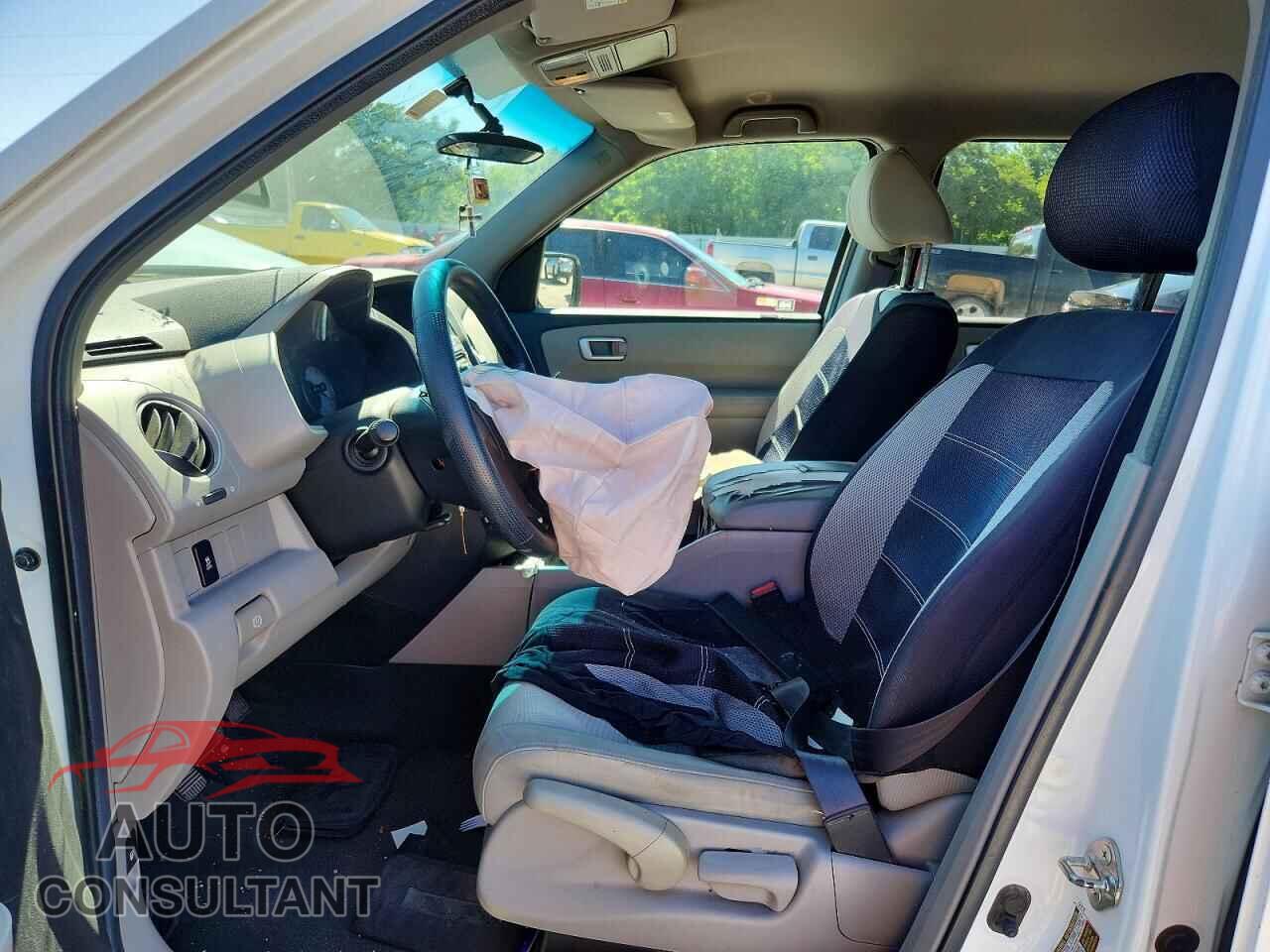 HONDA PILOT 2012 - 5FNYF3H25CB026365