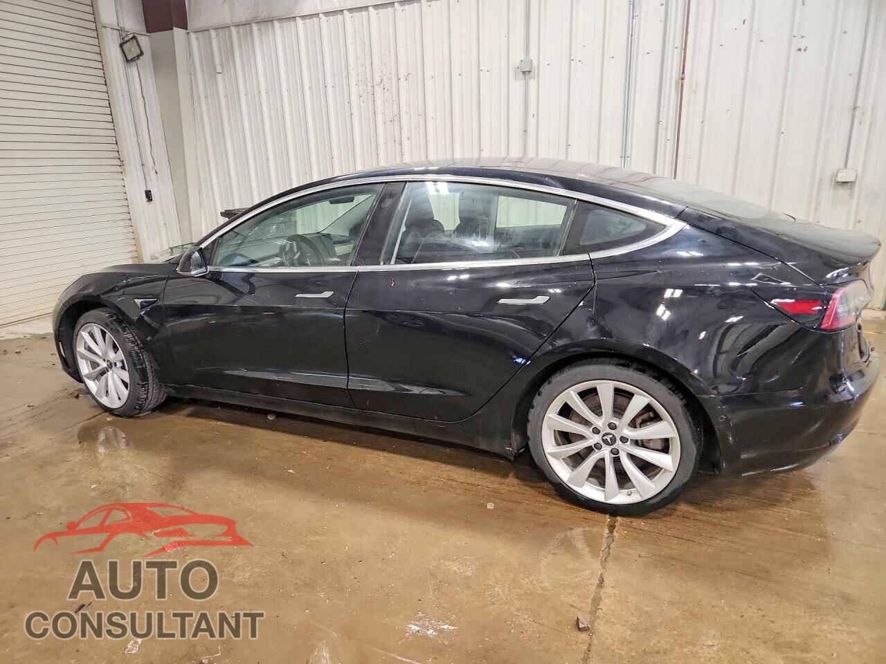 TESLA MODEL 3 2018 - 5YJ3E1EA8JF048449