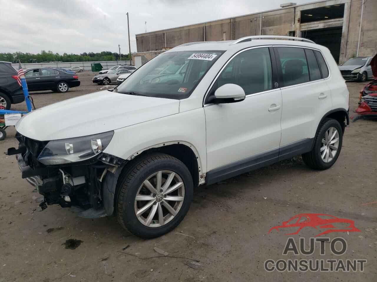 VOLKSWAGEN TIGUAN 2017 - WVGSV7AX7HK010177