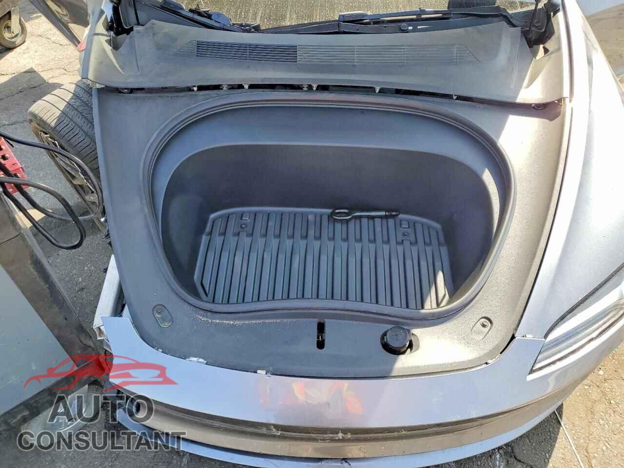 TESLA MODEL 3 2024 - 5YJ3E1EA9RF869491