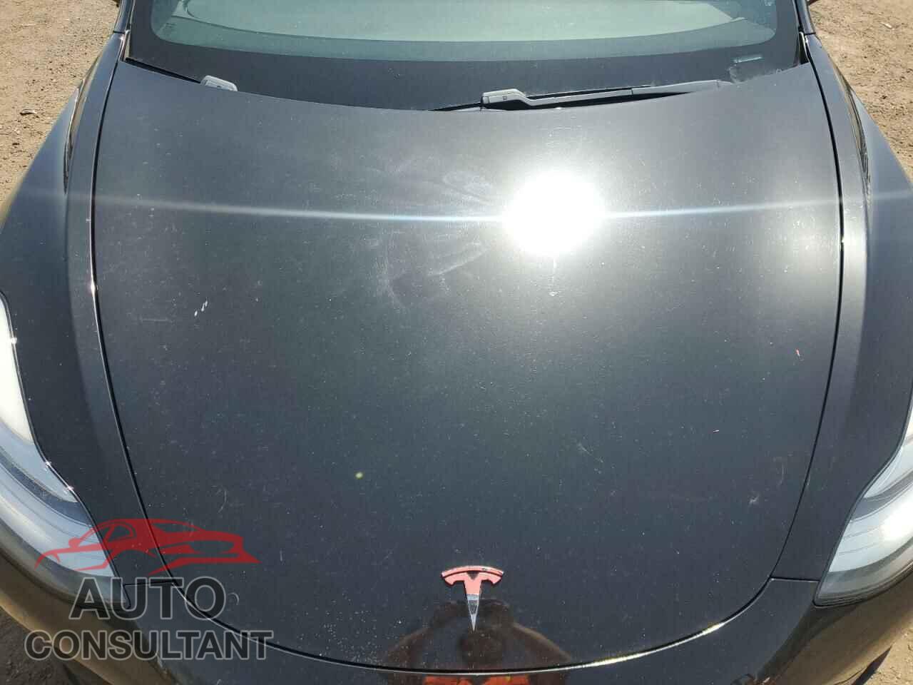 TESLA MODEL 3 2018 - 5YJ3E1EB9JF068279