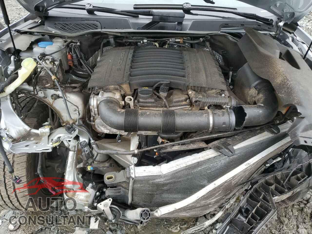 PORSCHE CAYENNE 2018 - WP1AA2A29JKA03089