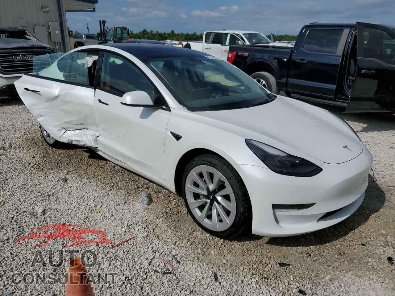 TESLA MODEL 3 2022 - 5YJ3E1EA5NF285938