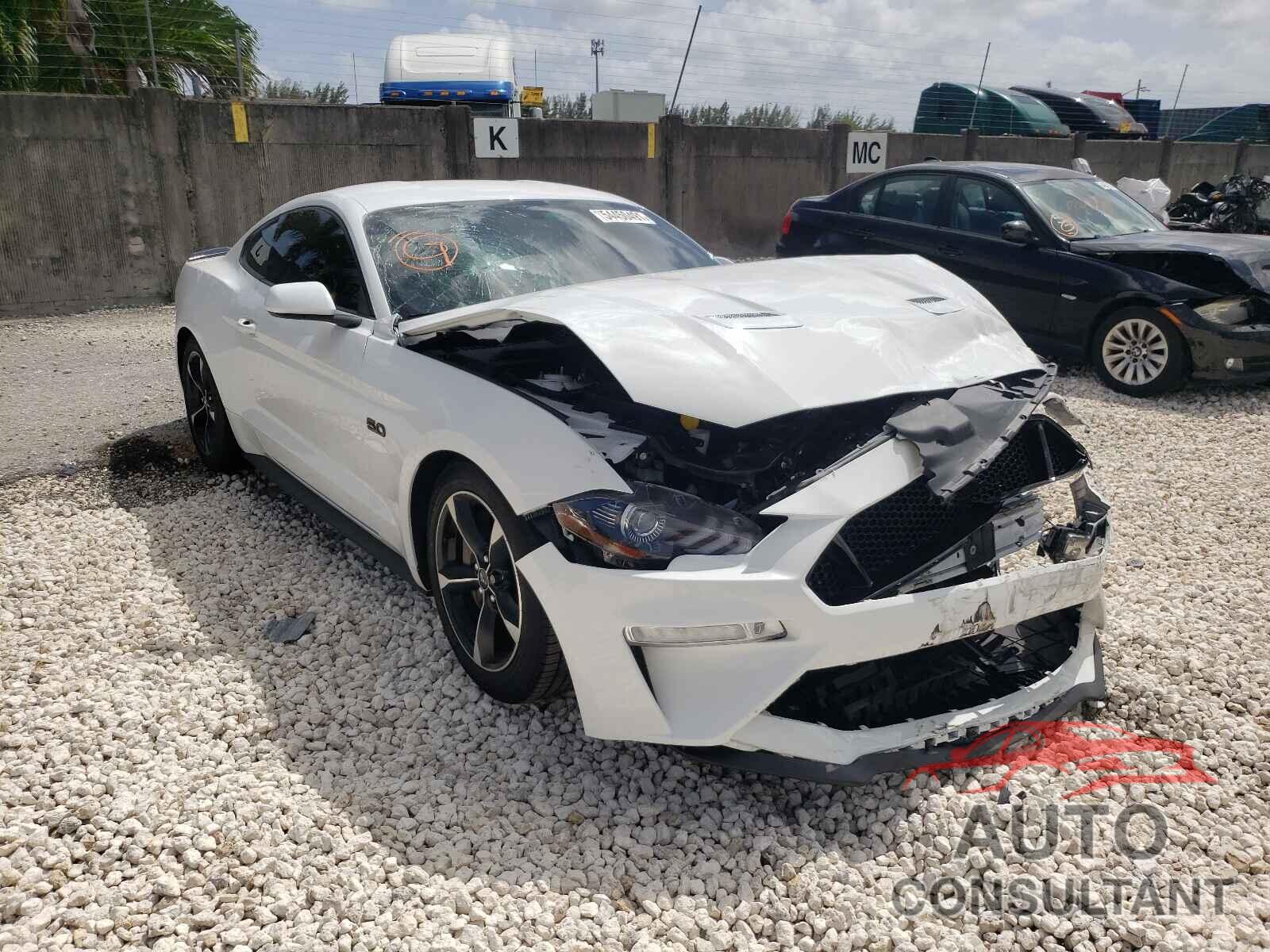 FORD MUSTANG 2019 - 1FA6P8CF3K5173897