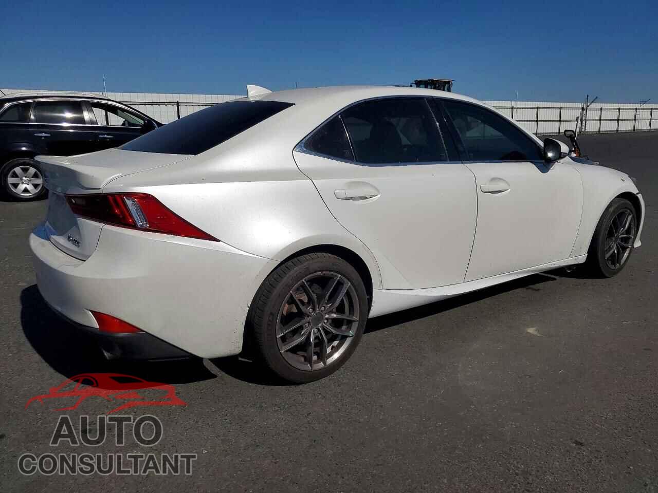 LEXUS IS 2016 - JTHBA1D28G5008012