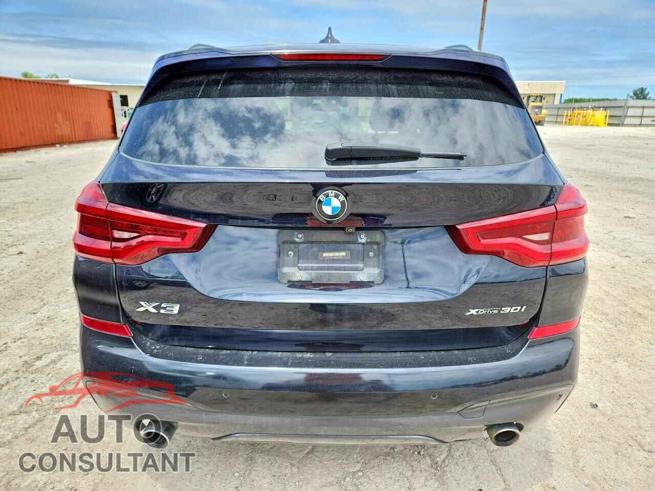 BMW X3 2018 - 5UXTR9C58JLD74226