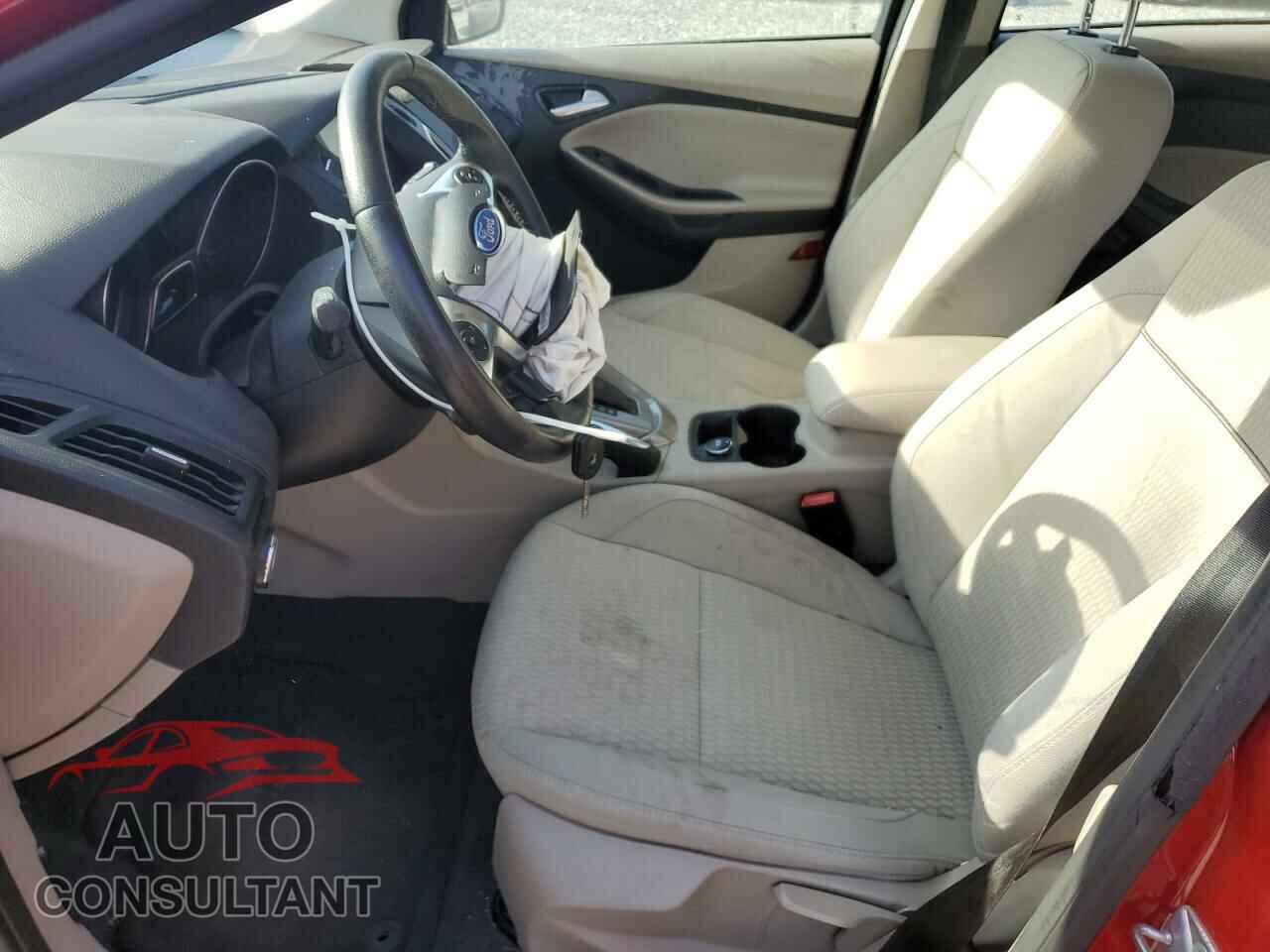 FORD FOCUS 2012 - 1FAHP3M29CL251247