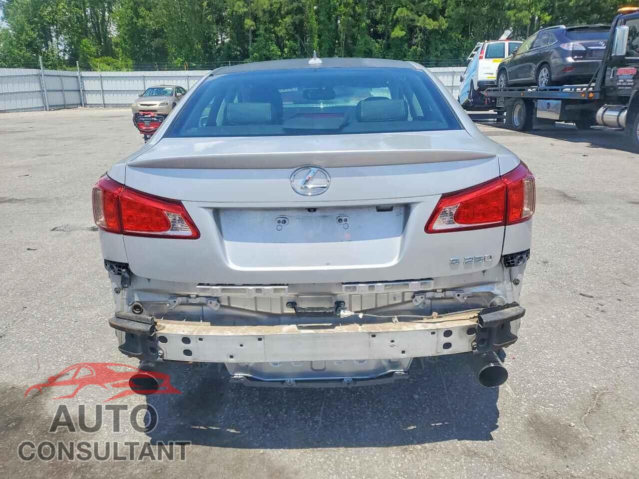 LEXUS IS 2012 - JTHCF5C25C5057189