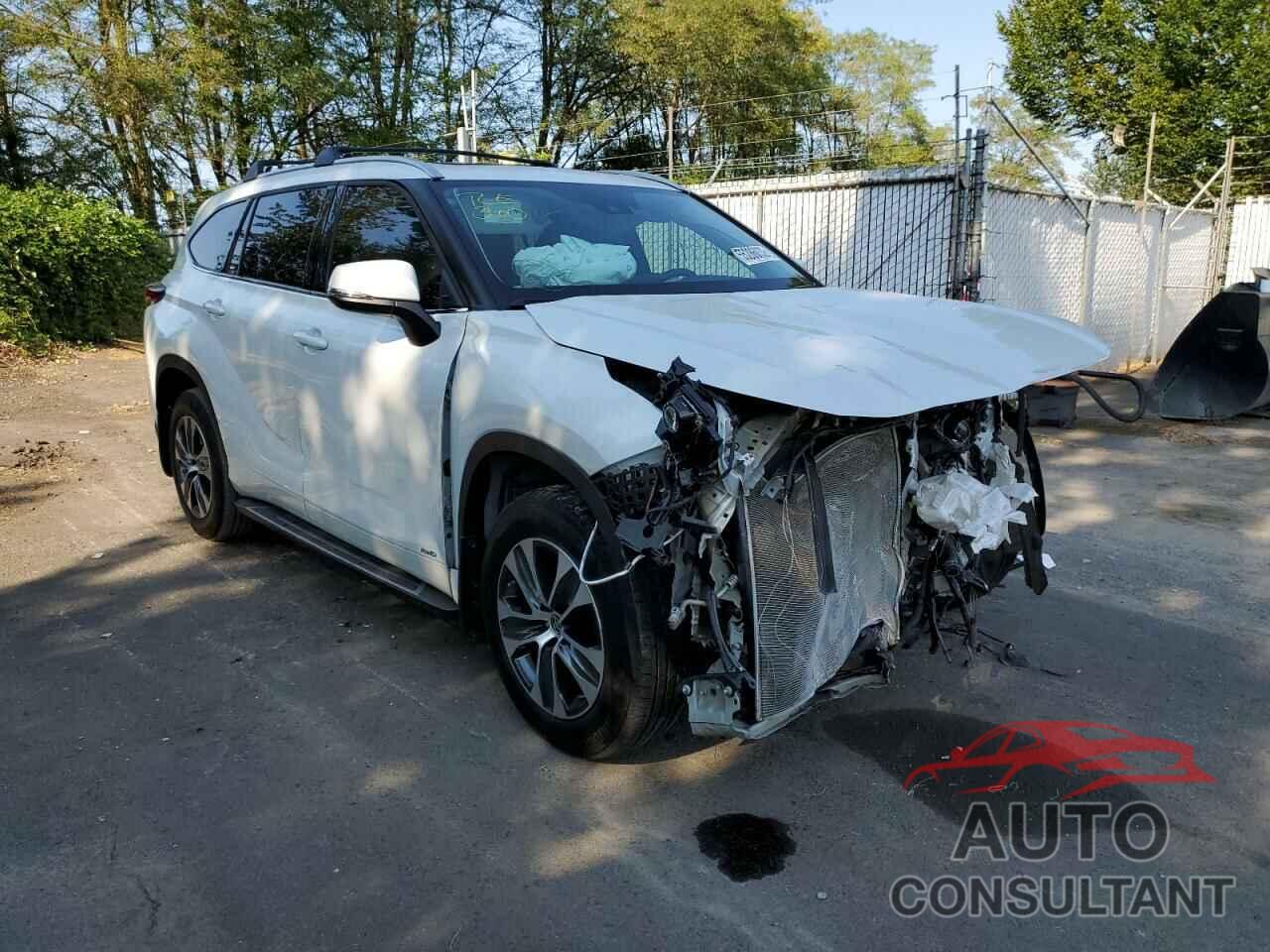 TOYOTA HIGHLANDER 2022 - 5TDHBRCH1NS538827