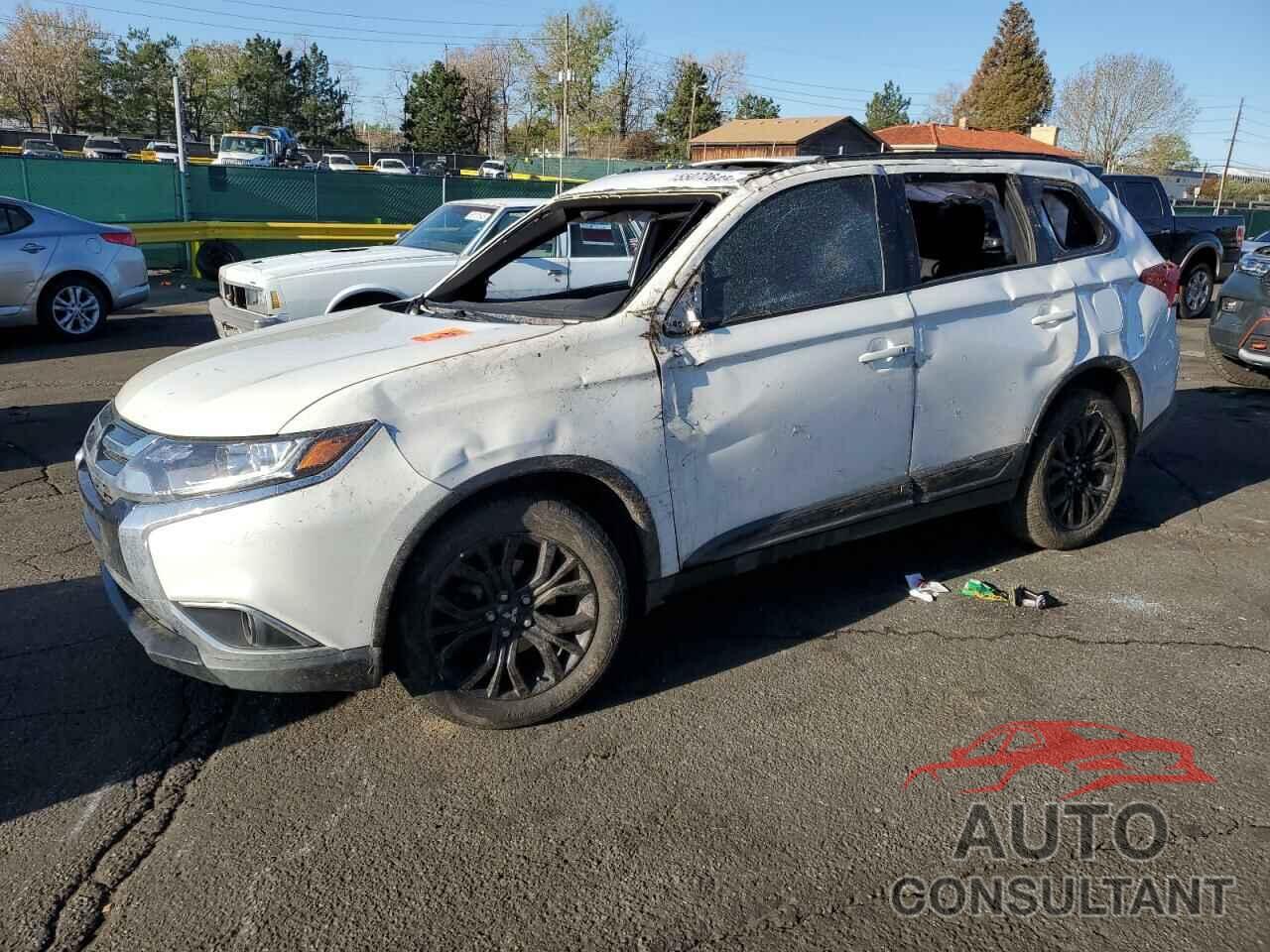 MITSUBISHI OUTLANDER 2018 - JA4AZ3A33JZ064156