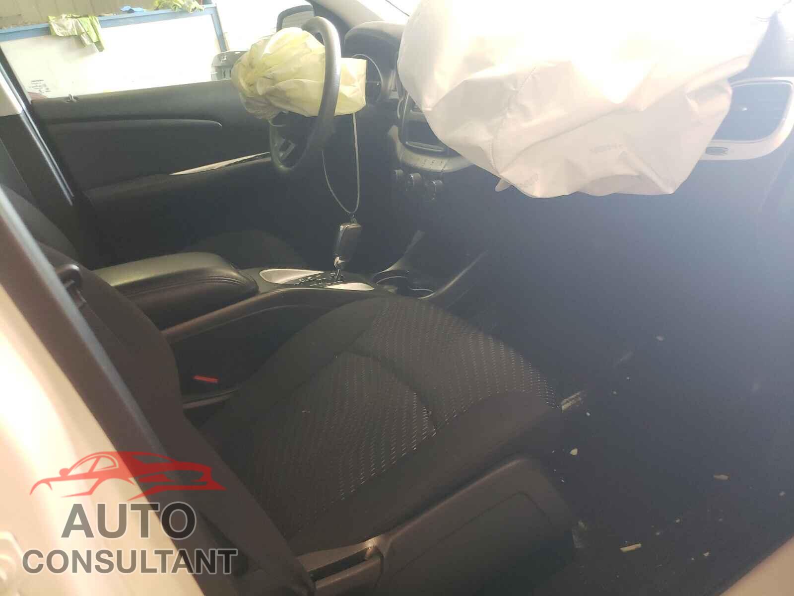 DODGE JOURNEY 2018 - 3C4PDCAB8JT519029