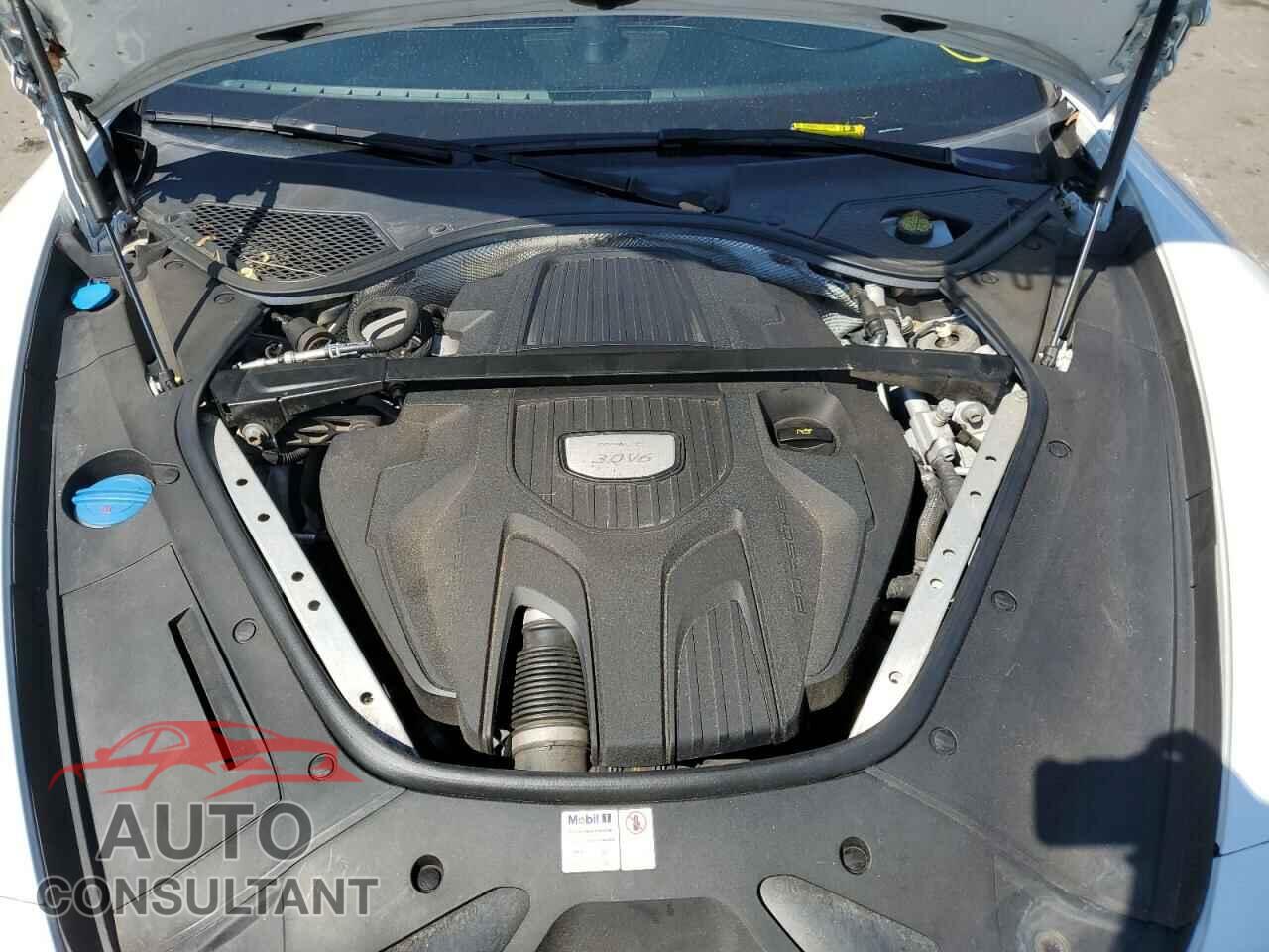 PORSCHE PANAMERA 2018 - WP0AA2A72JL112565