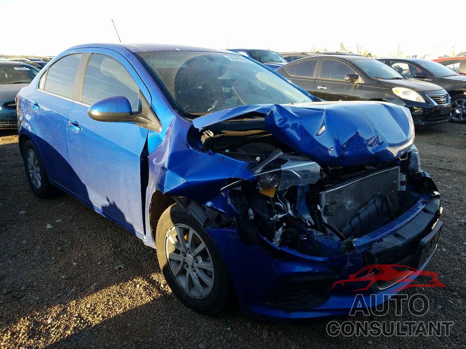 CHEVROLET SONIC 2019 - 1G1JD5SB9K4140850