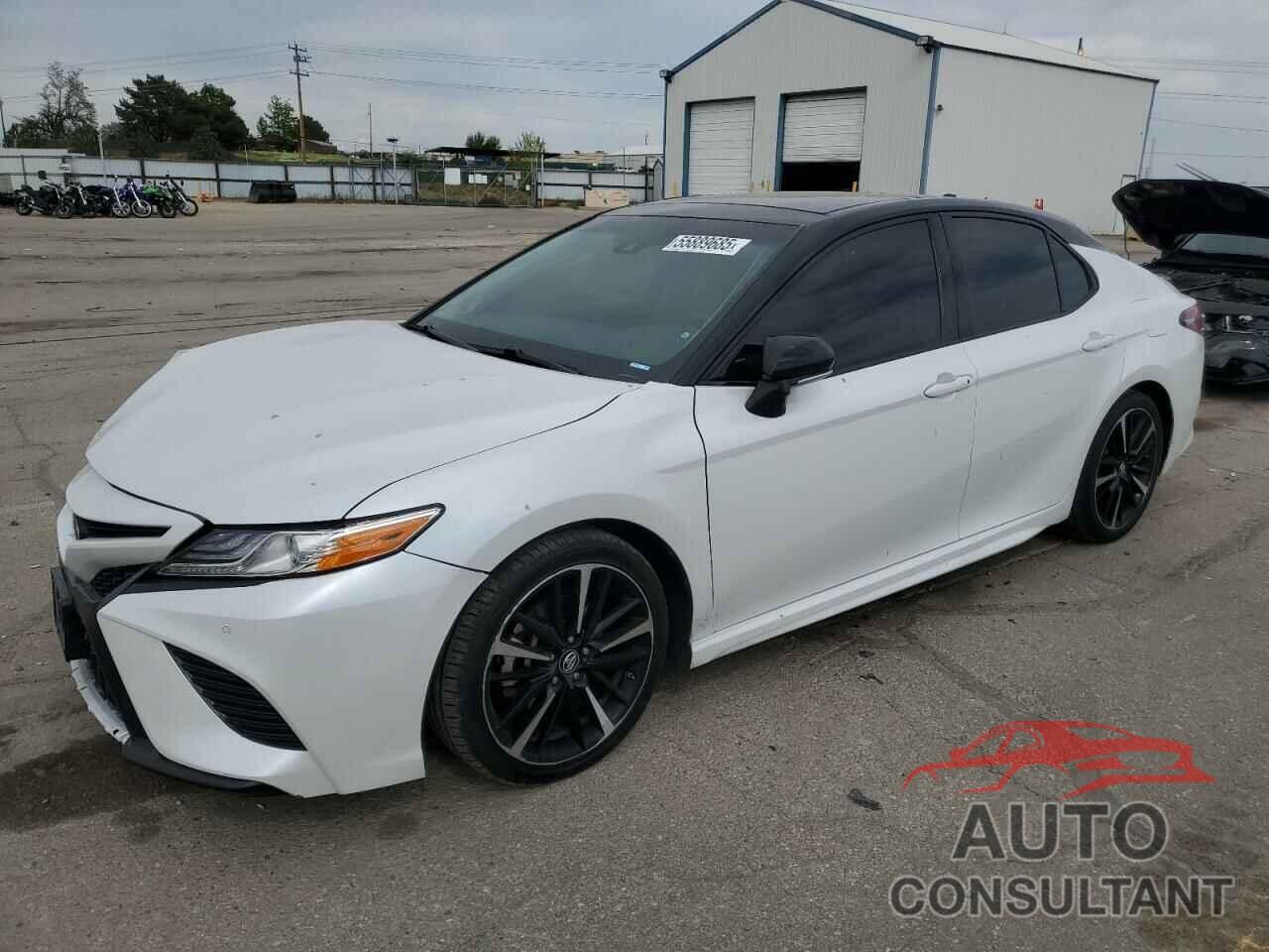 TOYOTA CAMRY 2018 - 4T1B61HK2JU137062