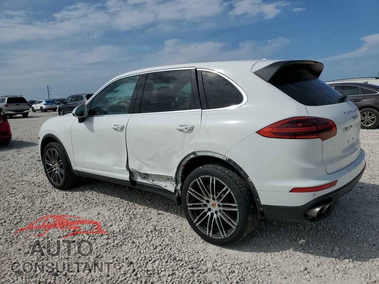 PORSCHE CAYENNE 2016 - WP1AB2A23GLA95512