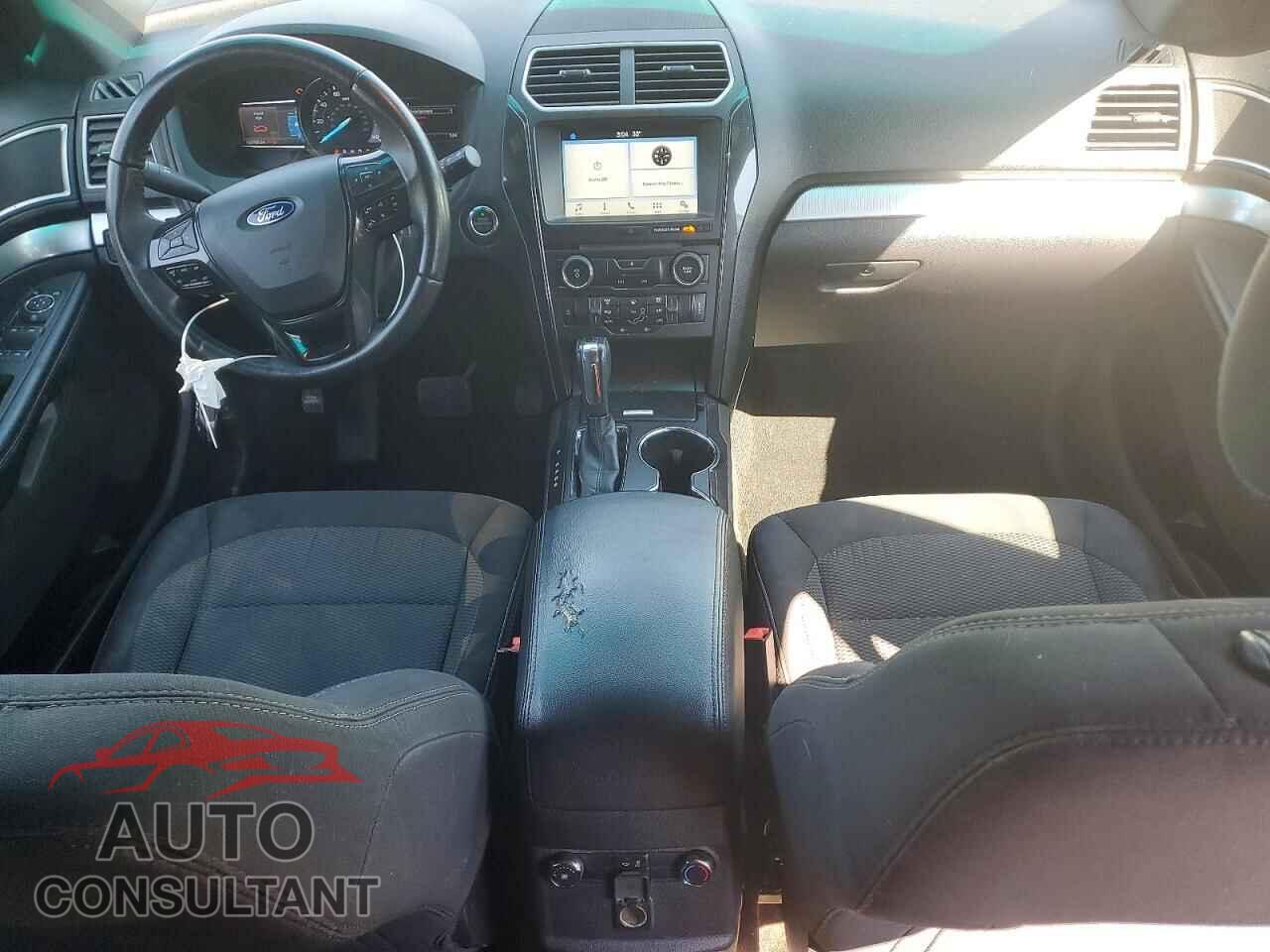 FORD EXPLORER 2017 - 1FM5K7D83HGA73774