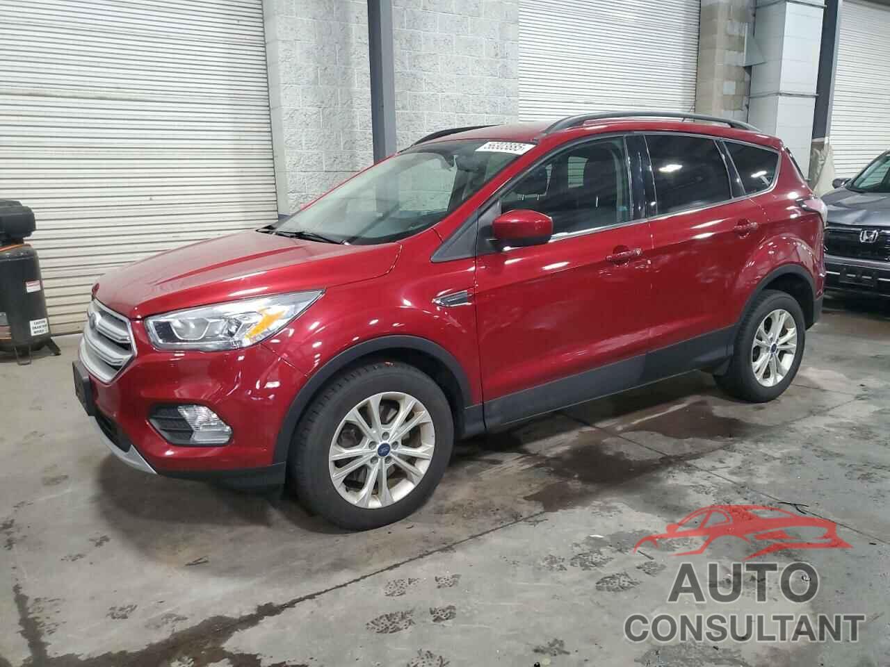 FORD ESCAPE 2017 - 1FMCU9GD4HUD11753