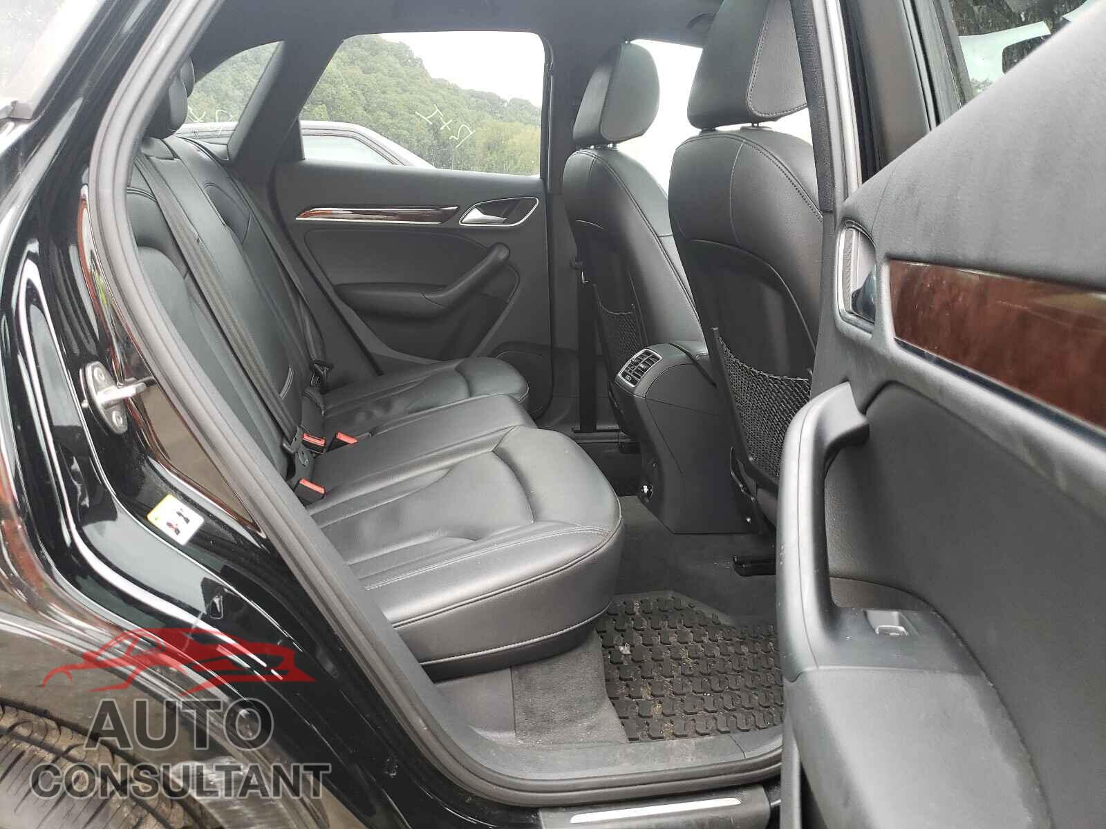 AUDI Q3 2018 - WA1JCCFS2JR024152