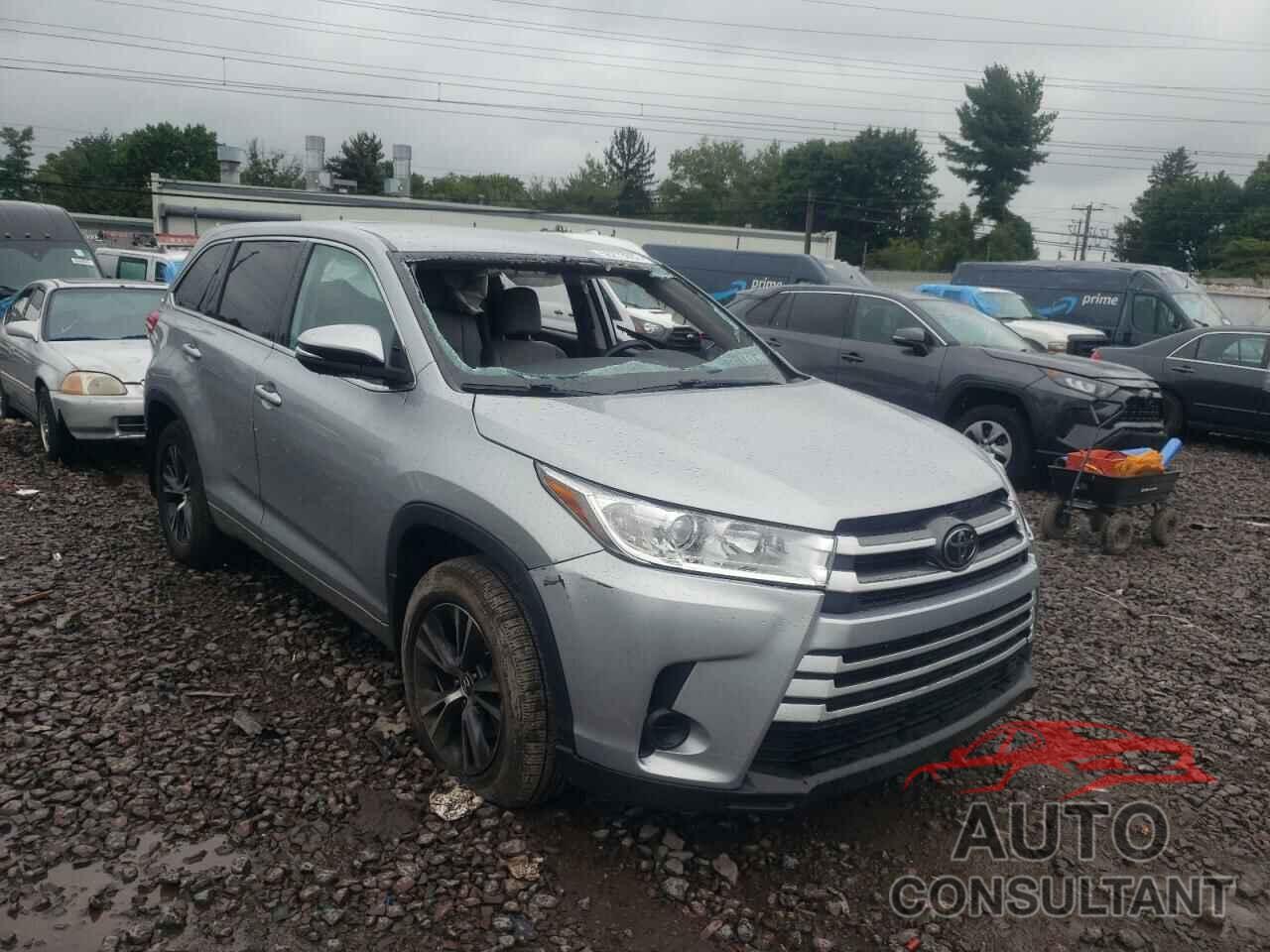 TOYOTA HIGHLANDER 2018 - 5TDBZRFH8JS802147