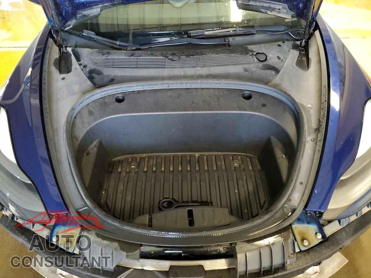 TESLA MODEL 3 2022 - 5YJ3E1EA7NF371011