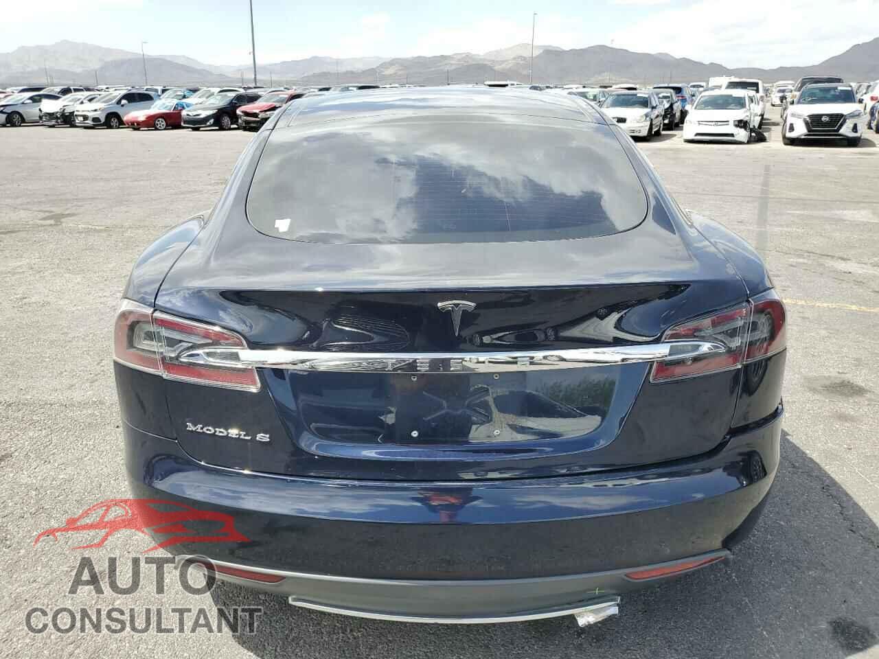 TESLA MODEL S 2013 - 5YJSA1CGXDFP08283