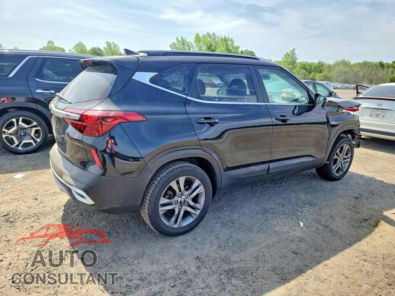 KIA SELTOS 2021 - KNDEUCAA7M7068313